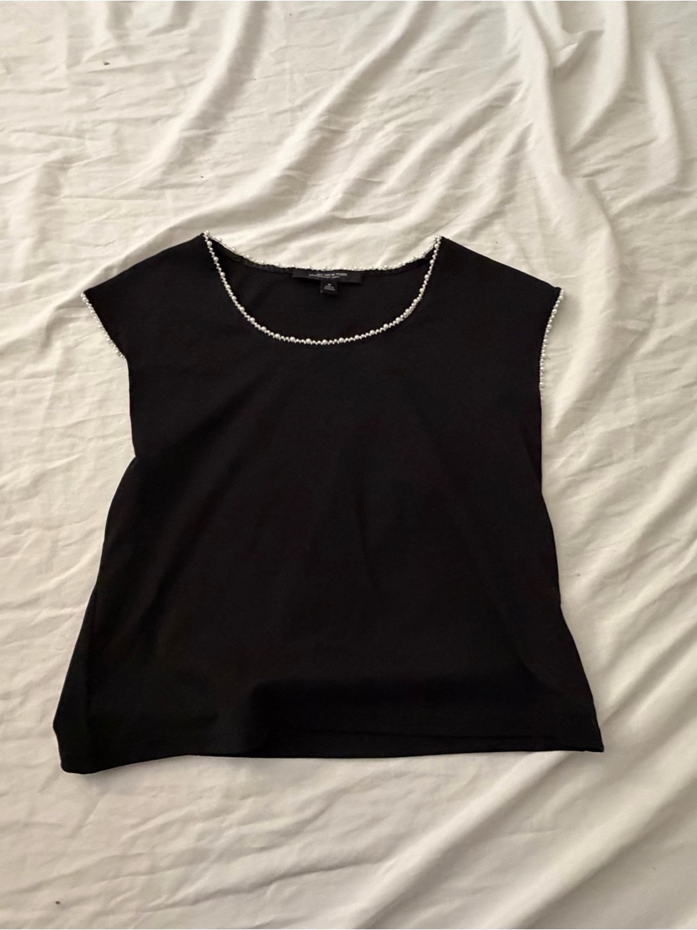 Black Pearl-Trim Sleeveless Tank Top